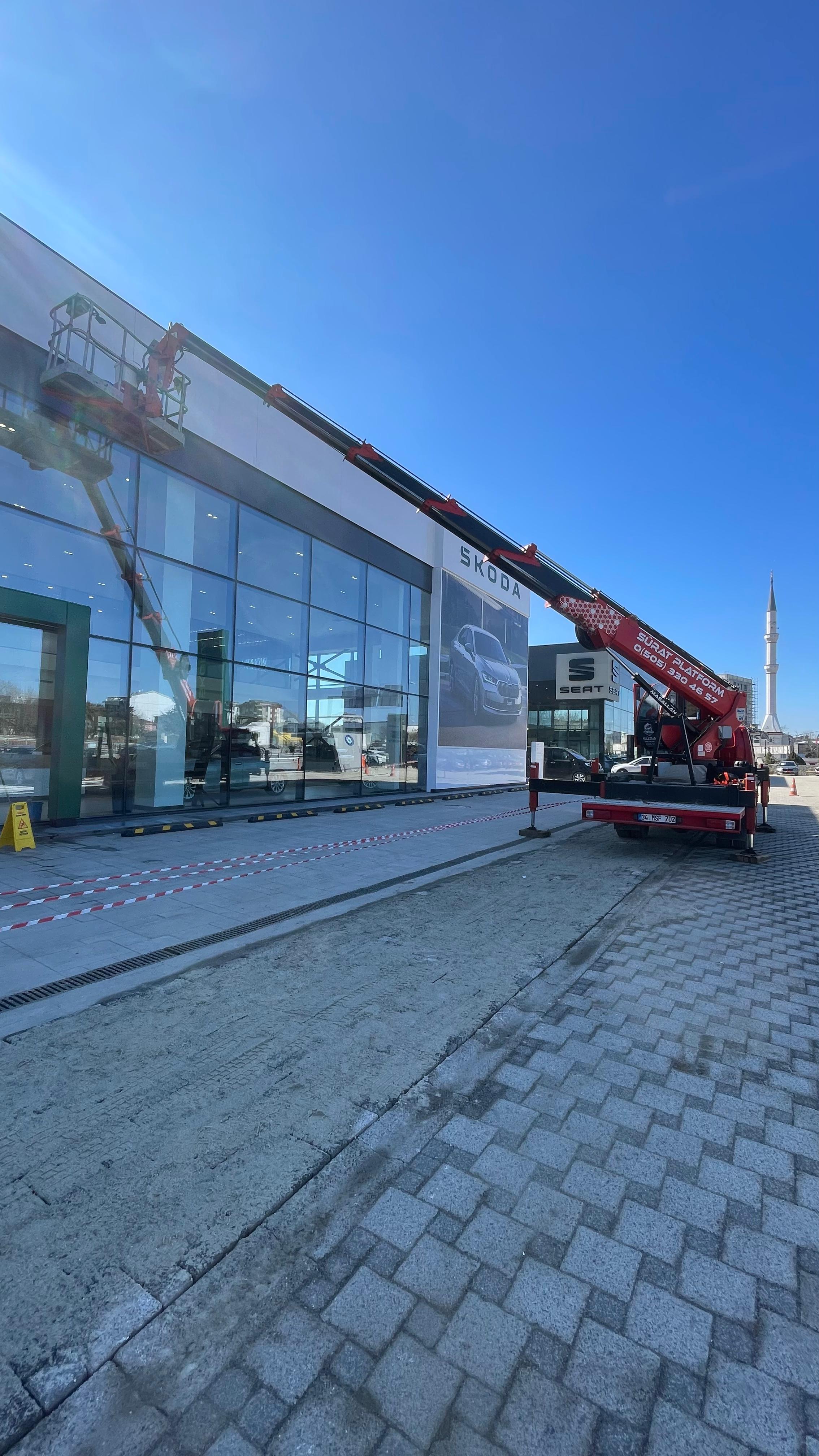 40 Metre Sepetli Vinç